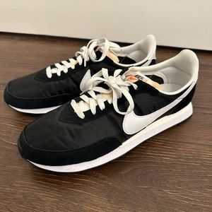 Nick Pegasus in black never worn